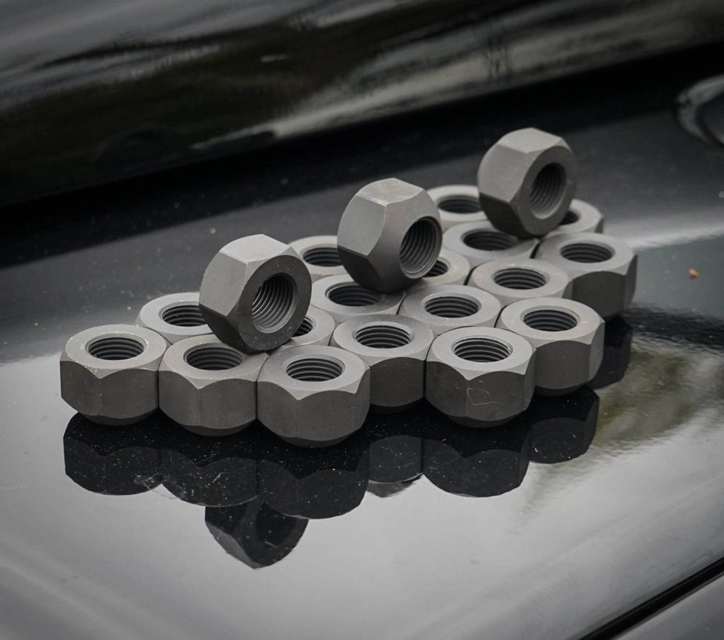 LandRoverDefender316GradeStainlessSteelBlackWheelNuts