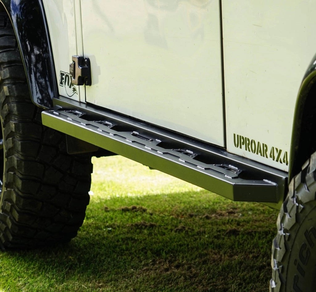 LandRoverDefenderStainlessSteelRenegadeRocksliders90&110.