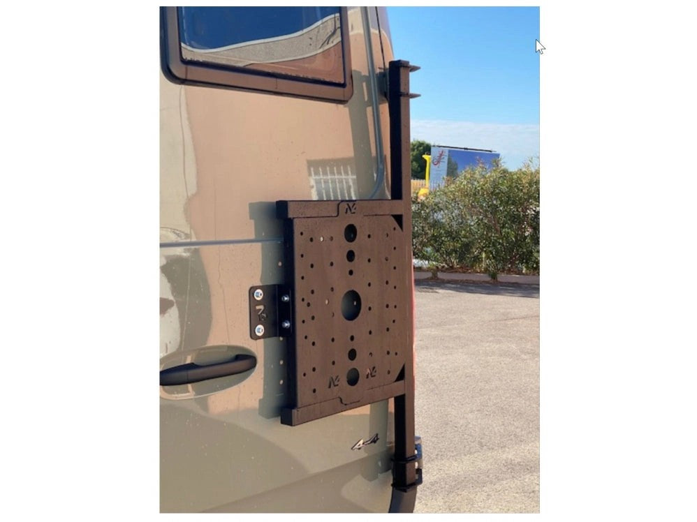 All-arounddoor-mountedrightreardoorforSprinterIIIafter2018,stainlesssteel,N4-Offroad