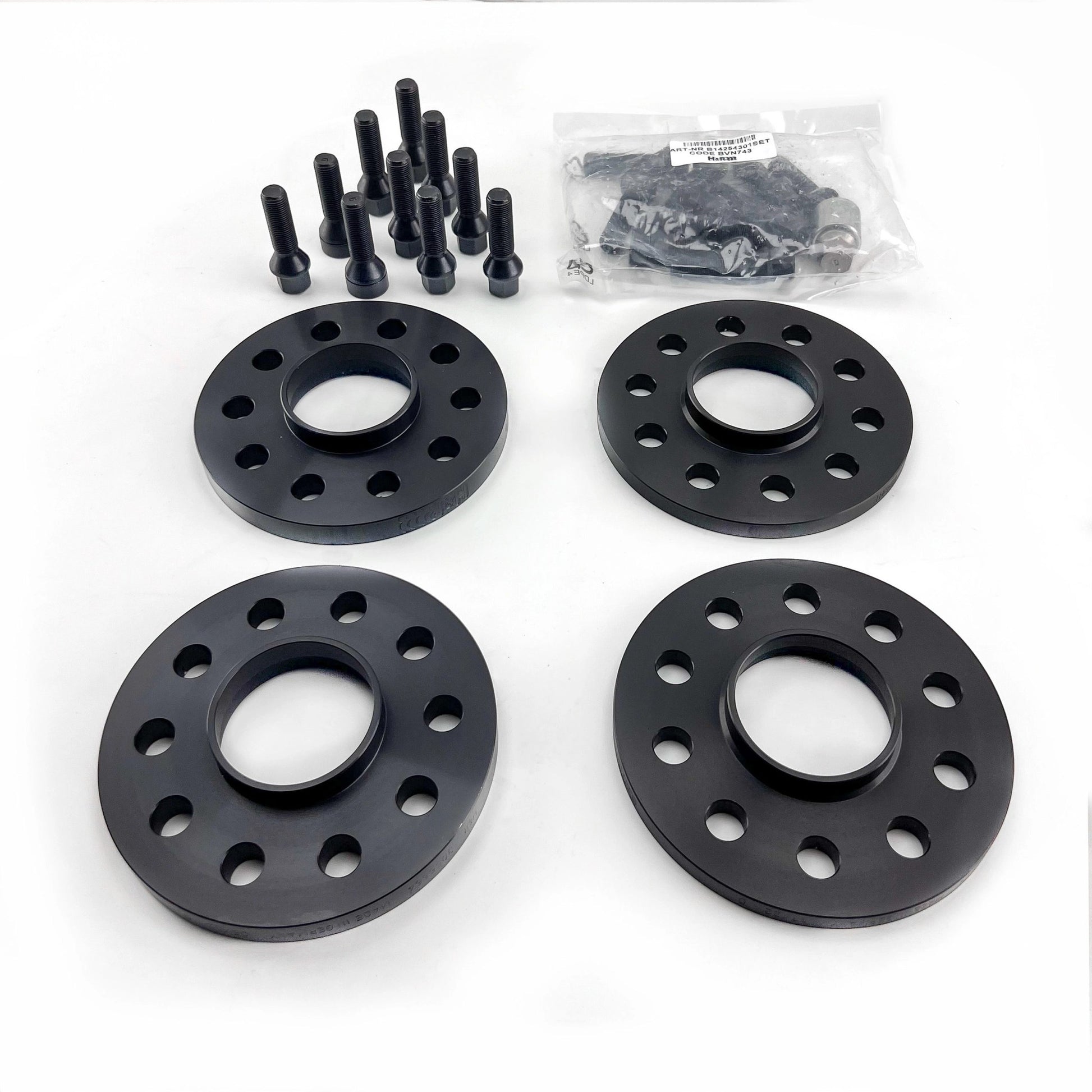 BMWG8XM3H&RWheelSpacerSet