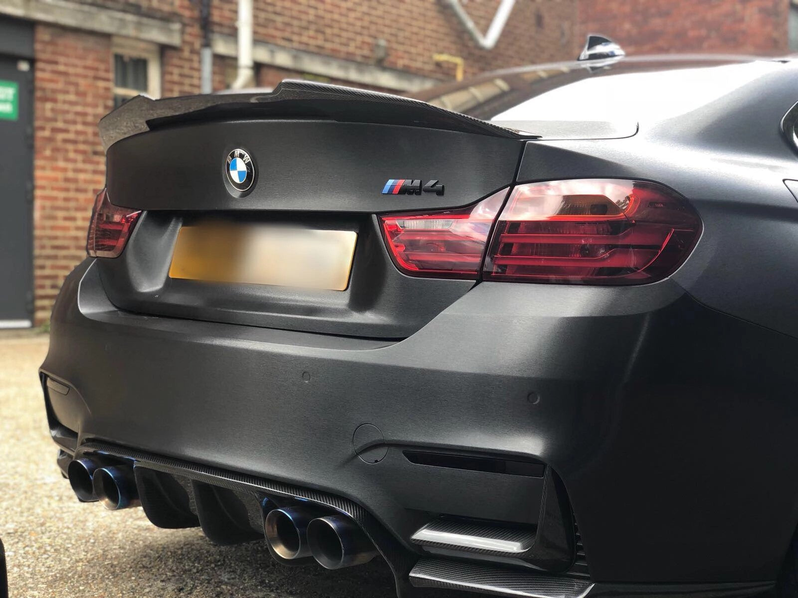 F82M4GTXBootSpoiler