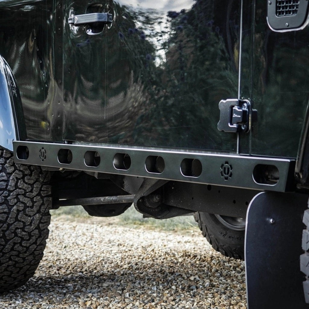 LandRoverDefenderStainlessSteelHurricaneRockslidersills90,110&130.