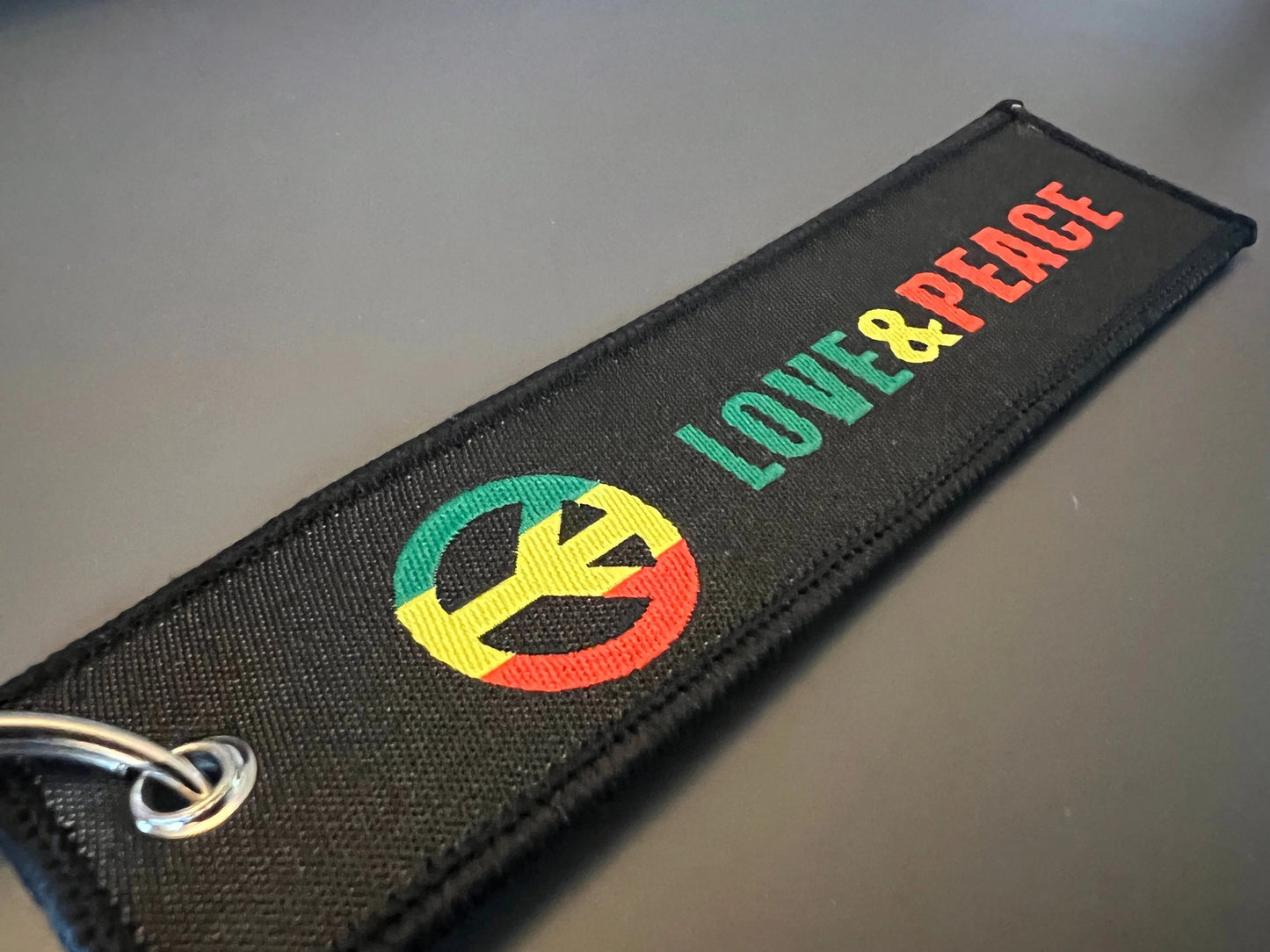 Love&PeaceCarKeyringJettag
