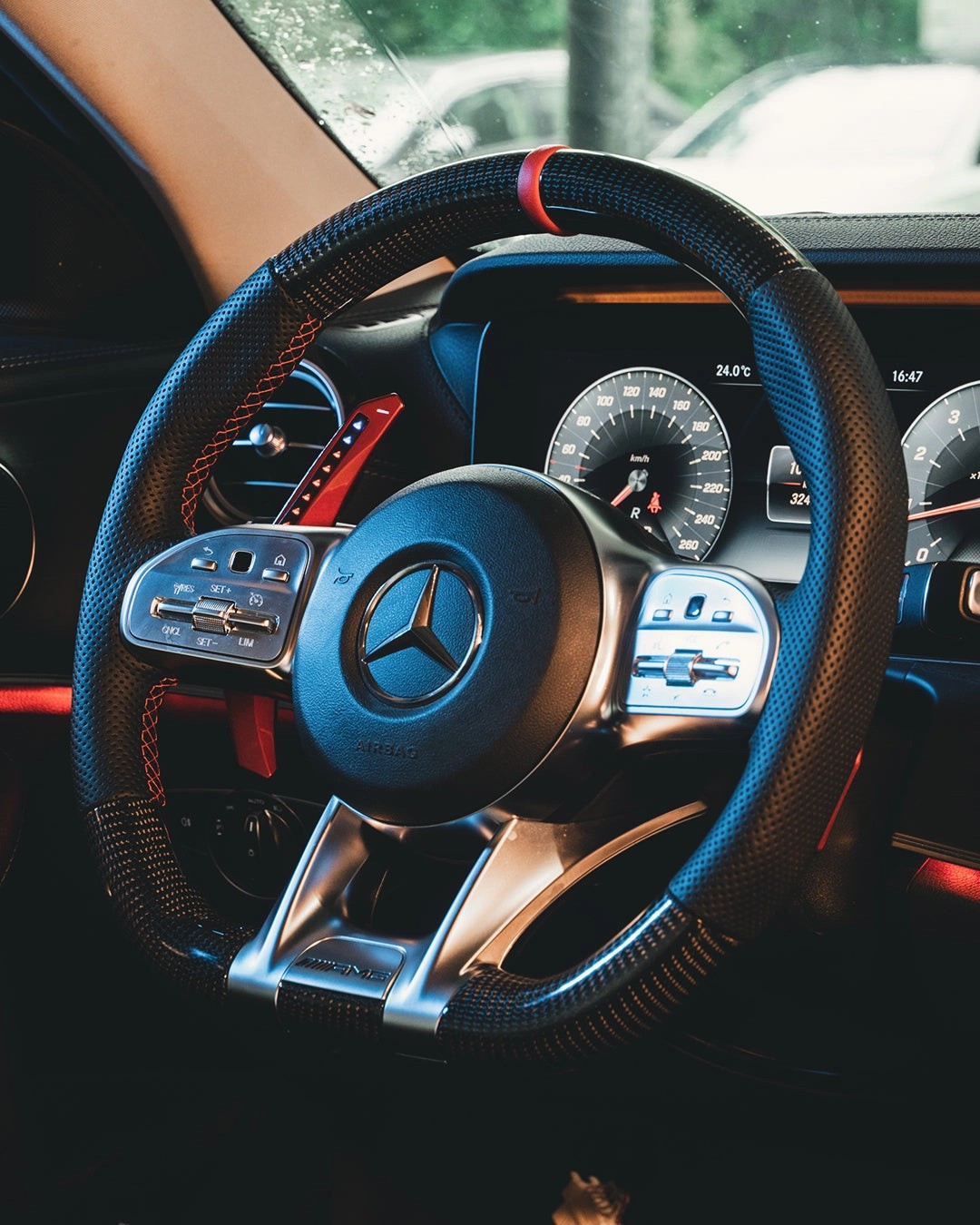 MercedesLEDShiftPaddles