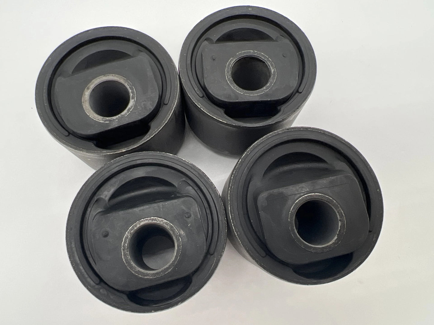 Setof4eccentricrubberbushingsforHDJ80KZJ70HZJ78PatrolGRY60Y61N4-Offroad