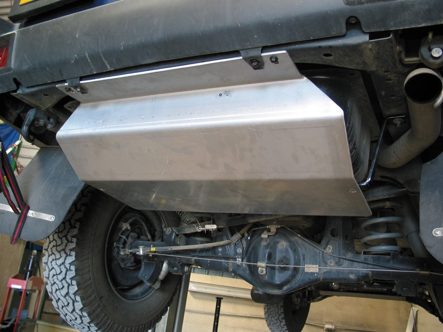 SkidPlate6mmaluminumfueltankforToyotaKZJ95KDJ95N4-Offroad