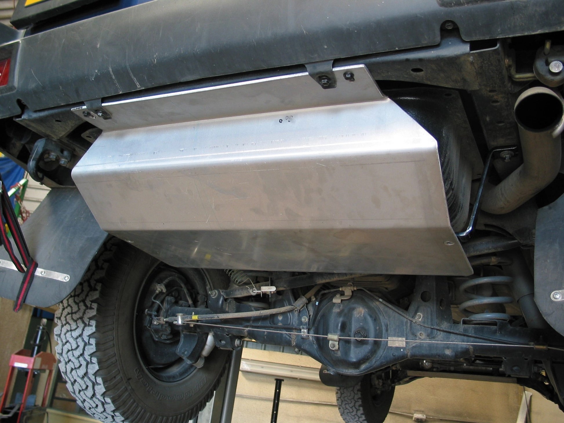 SkidPlate6mmaluminumfueltankforToyotaKZJ95KDJ95N4-Offroad
