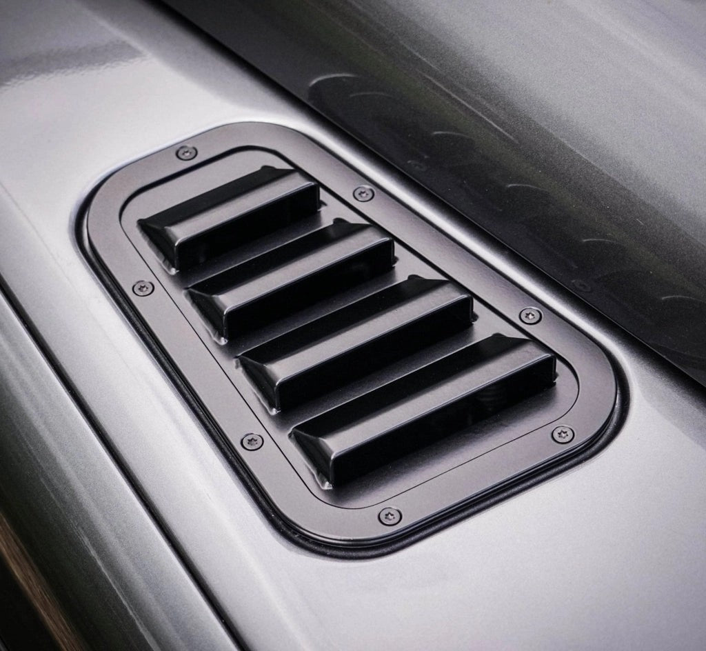 TitanStainlessSteelWingTopVentsLandRoverDefender