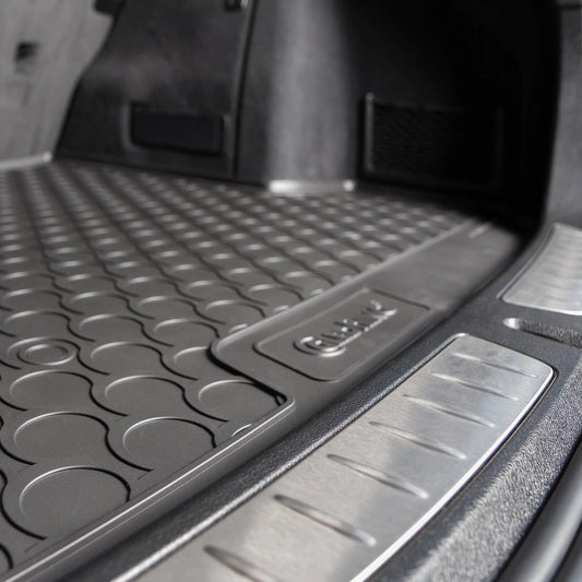 VolvoXC402018+MouldedRubberBootMat