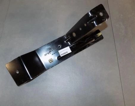 VWTransporter2010–2015UnderbodyTrimRearBracket