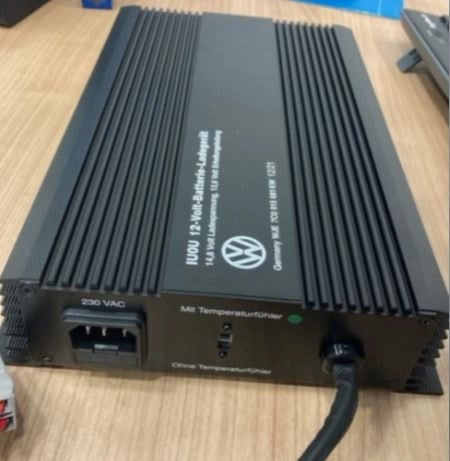 VWTransporter2010-2019LeisureBatteryCharger