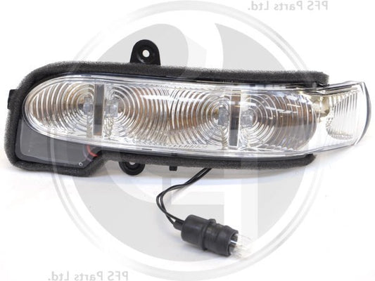 W211EClass2003-2006LeftHandWingMirrorIndicatorLamp–Aftermarket