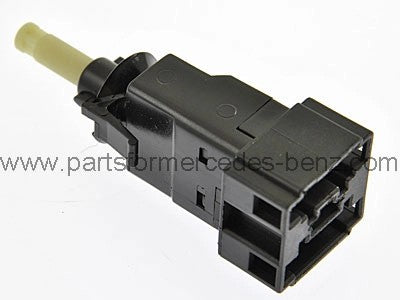 W220SClass2000-2006BrakeLightSwitch(6pin)
