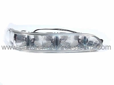 W220SClass2003-2006WingMirrorIndicatorLamp(Right)–Aftermarket