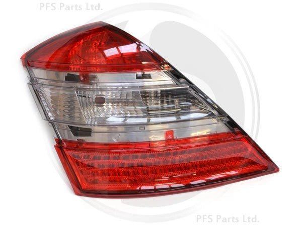 W221–MercedesSClass2006-2009RearTailLight(Left)