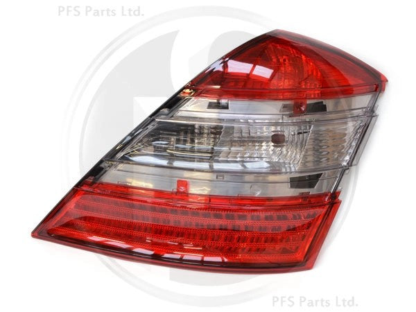 W221–MercedesSClass2006-2009RearTailLight(Right)
