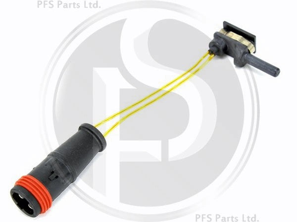 W246BClass11-18FrontBrakePadWearIndicator