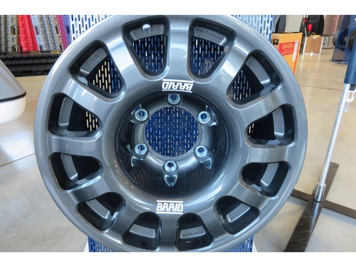WheelAluBRAIDFullraceGrise7x165x150ET-25